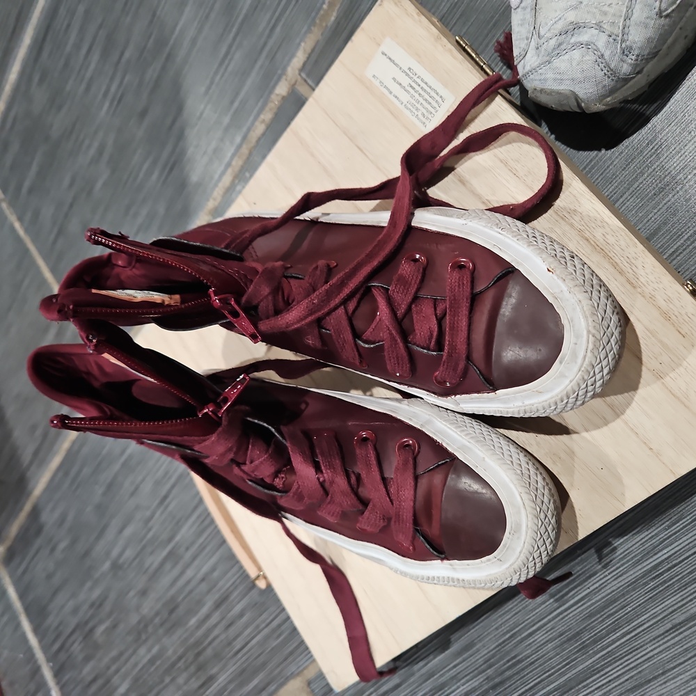 Women sneaker worn